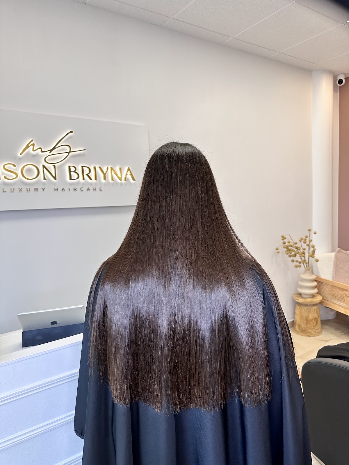 MAISON BRIYNA – SPÉCIALISTE LISSAGE ET SOIN CAPILLAIRE